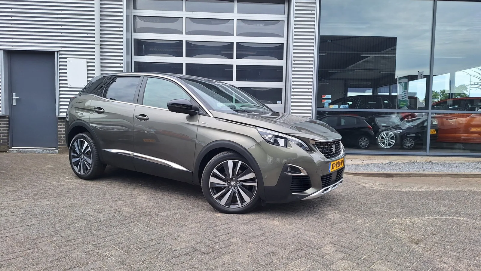 Peugeot 3008 (2019) — foto 1