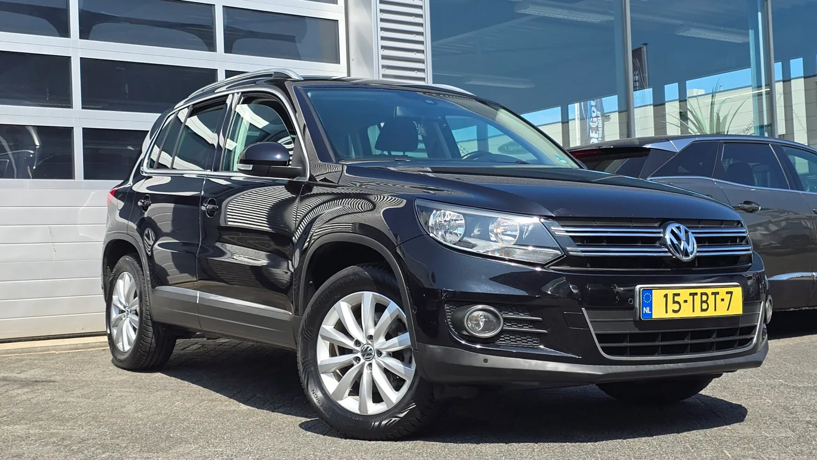 Volkswagen Tiguan (2012) — foto 1