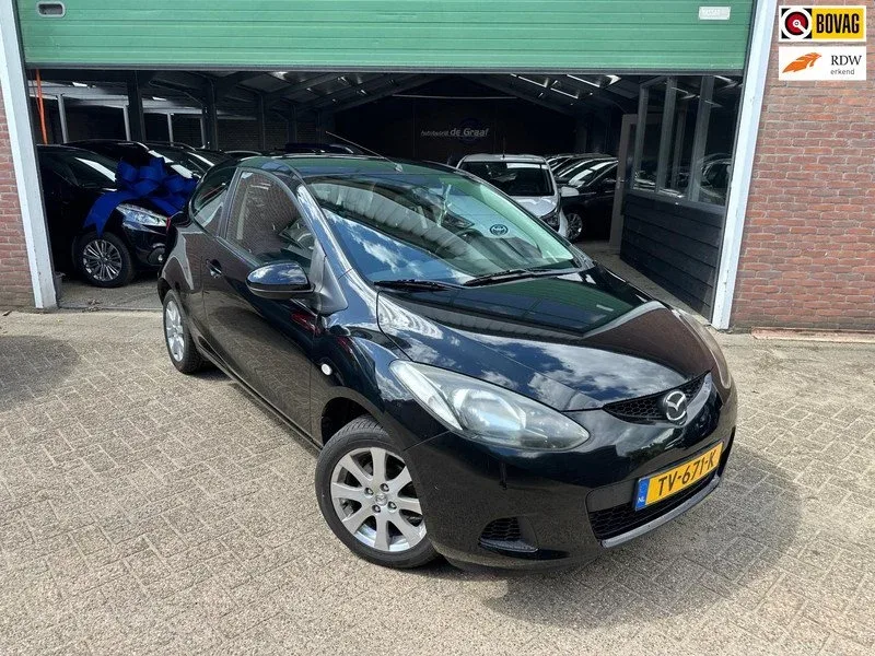 Mazda 2 (2009) — foto 1