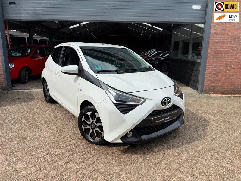 Toyota Aygo (2020) — foto 1