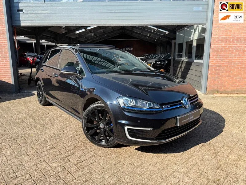 Volkswagen Golf (2015) — foto 1