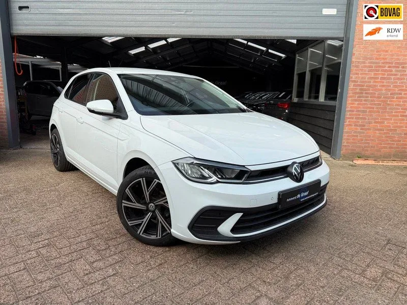 Volkswagen Polo (2023) — foto 1