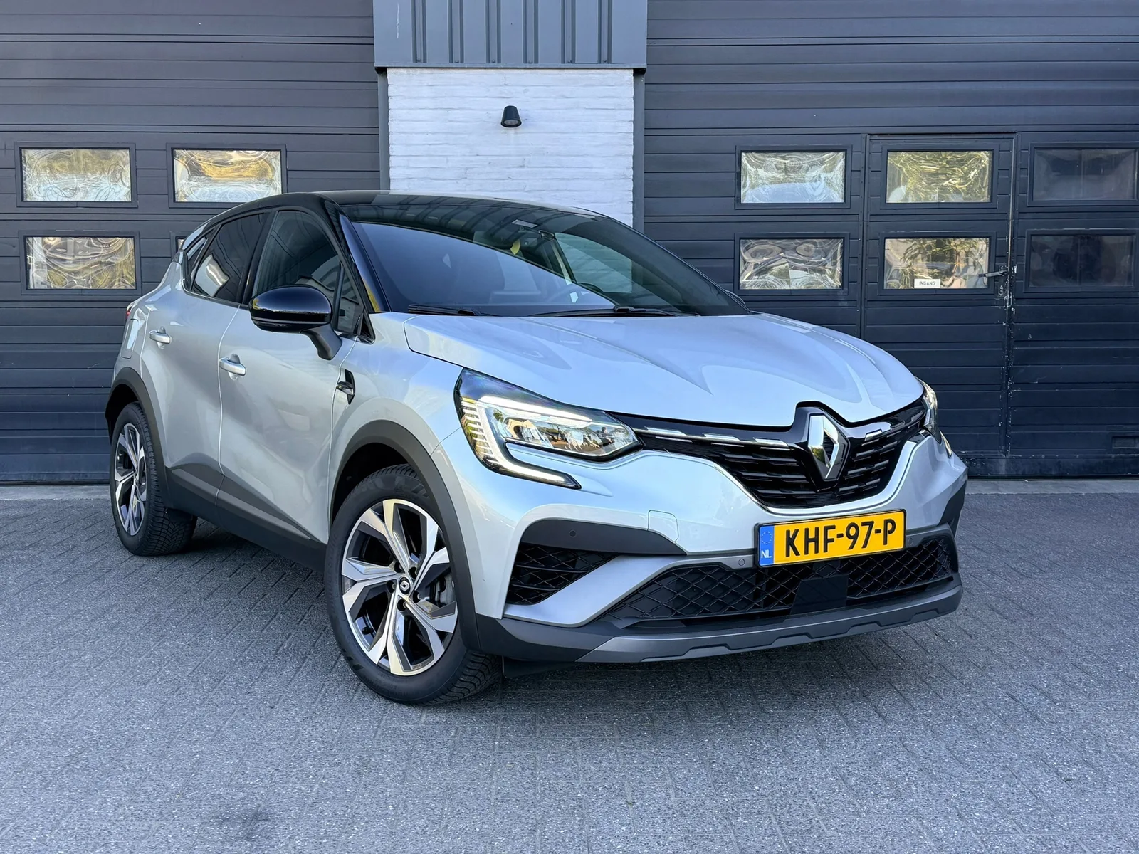 Renault Captur (2021) — foto 1