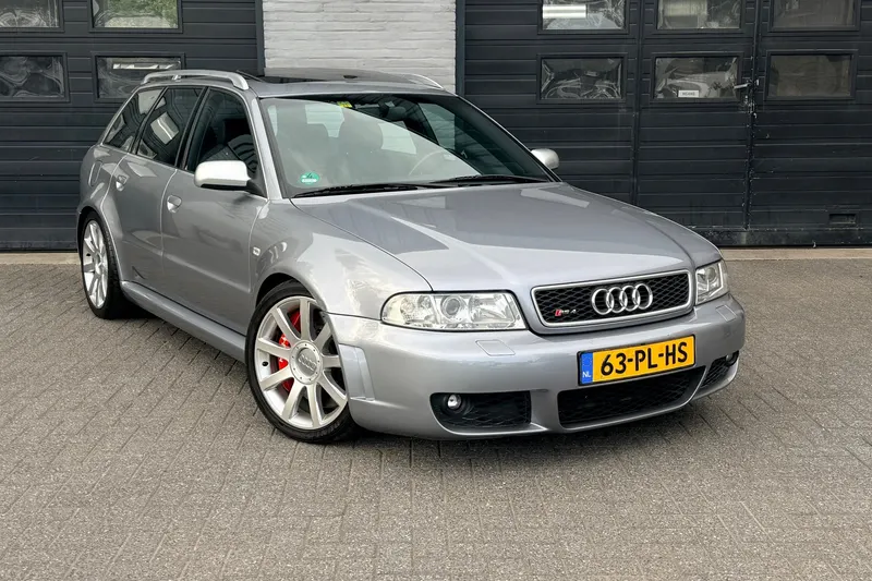 Audi RS 4 (2001)