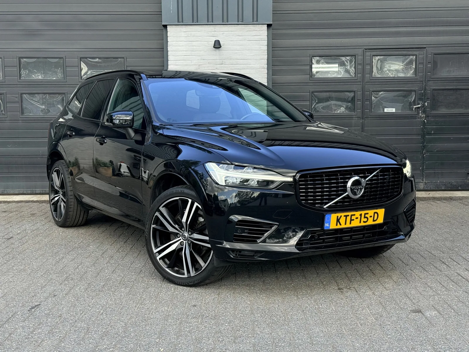 Volvo XC60 (2021) — foto 1