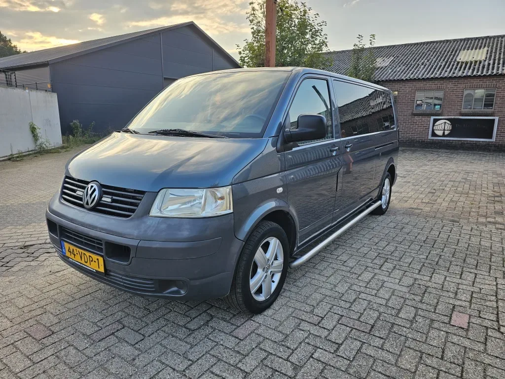 Volkswagen Transporter (2007) — foto 1