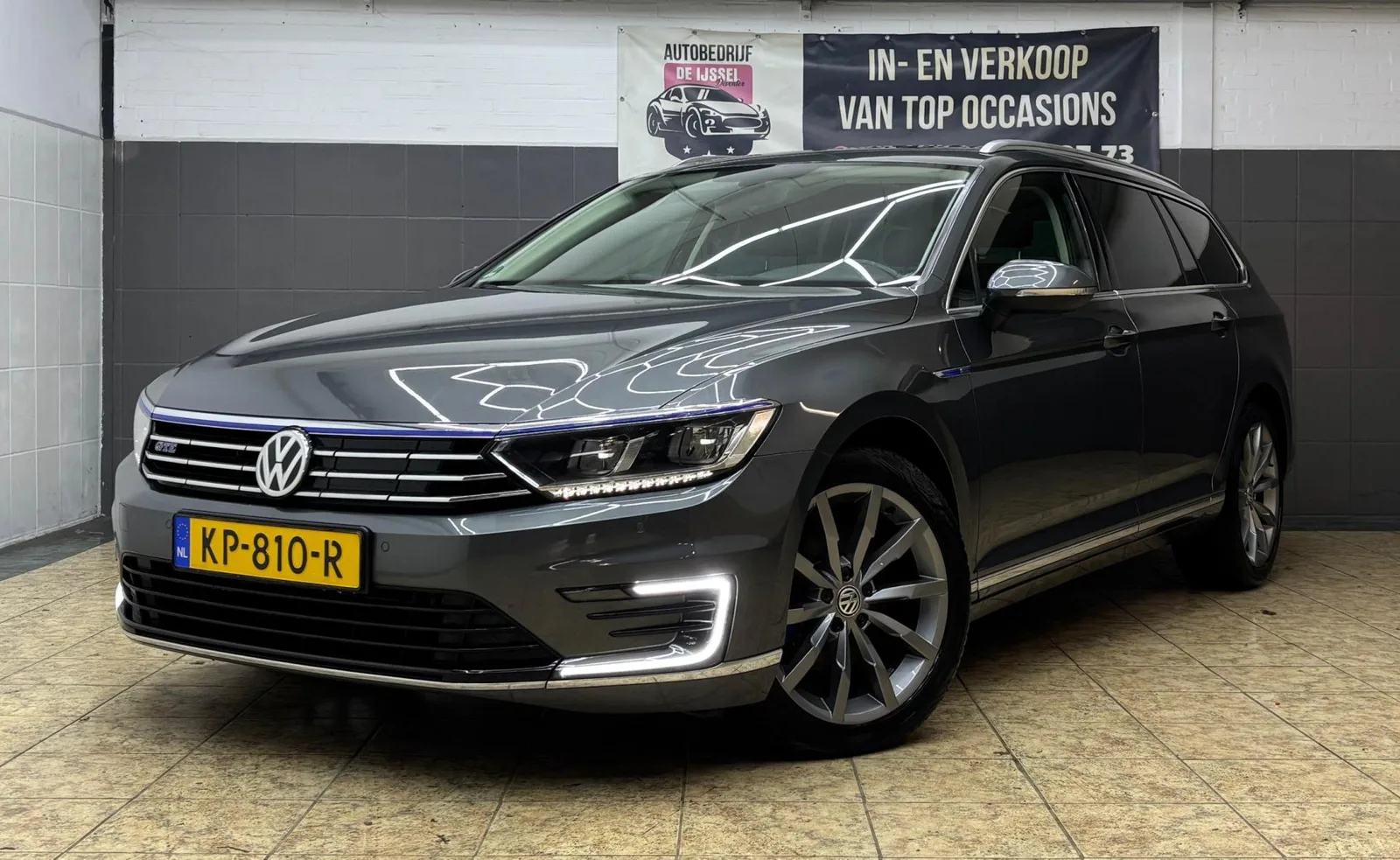 Volkswagen Passat (2016) — foto 1