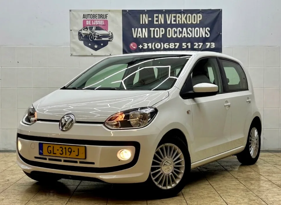 Volkswagen Up! (2015) — foto 1