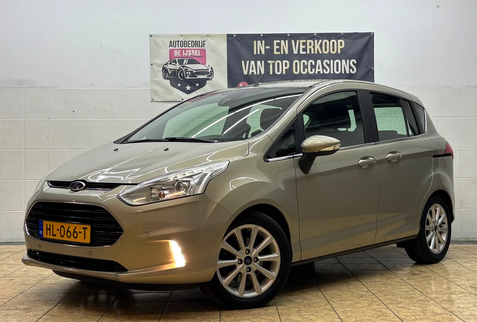 Ford B-Max (2015) — foto 1