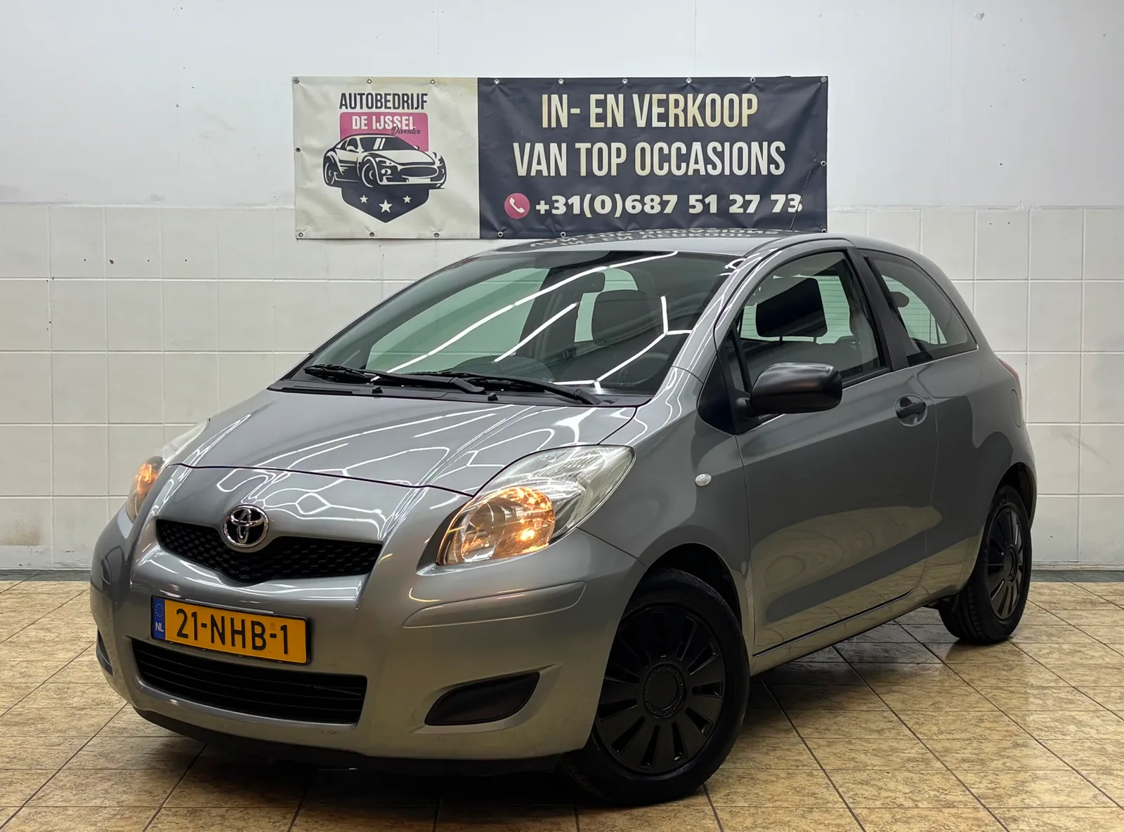 Toyota Yaris (2010) — foto 1