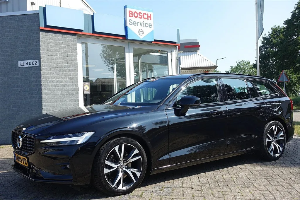 Volvo V60 (2021) — foto 1