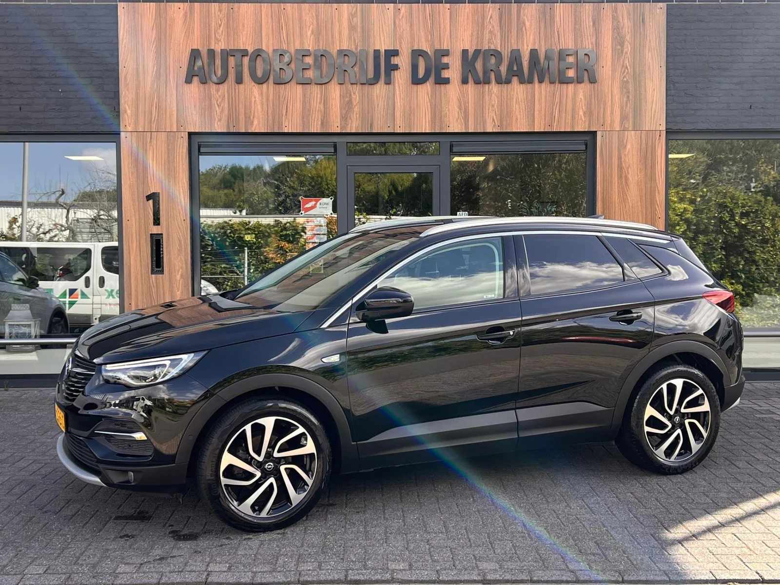 Opel Grandland (2018) — foto 1