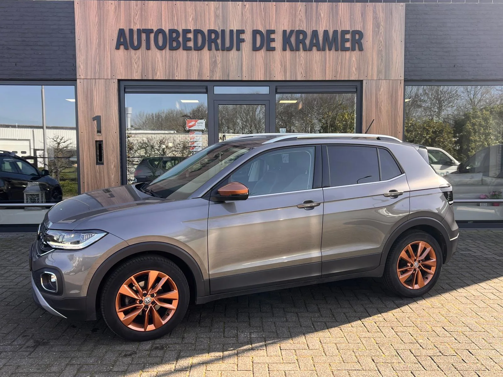 Volkswagen T-Cross (2020) — foto 1