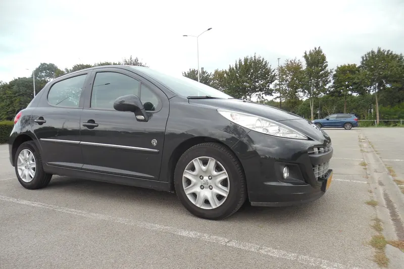 Peugeot 207 (2012)