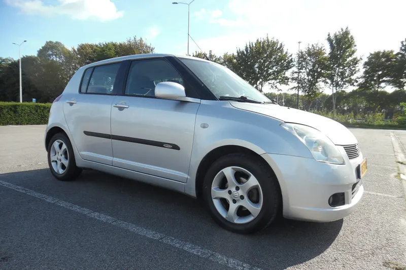 Suzuki Swift (2008)