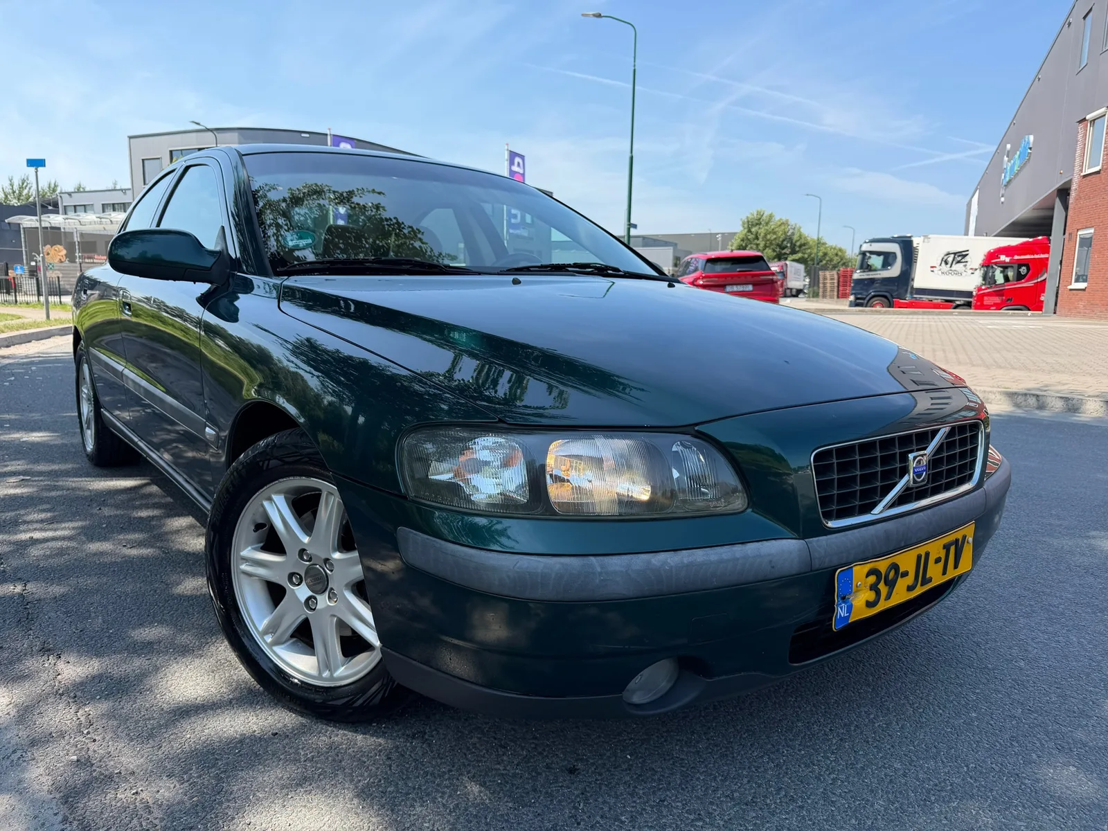 Volvo S60 (2002) — foto 1