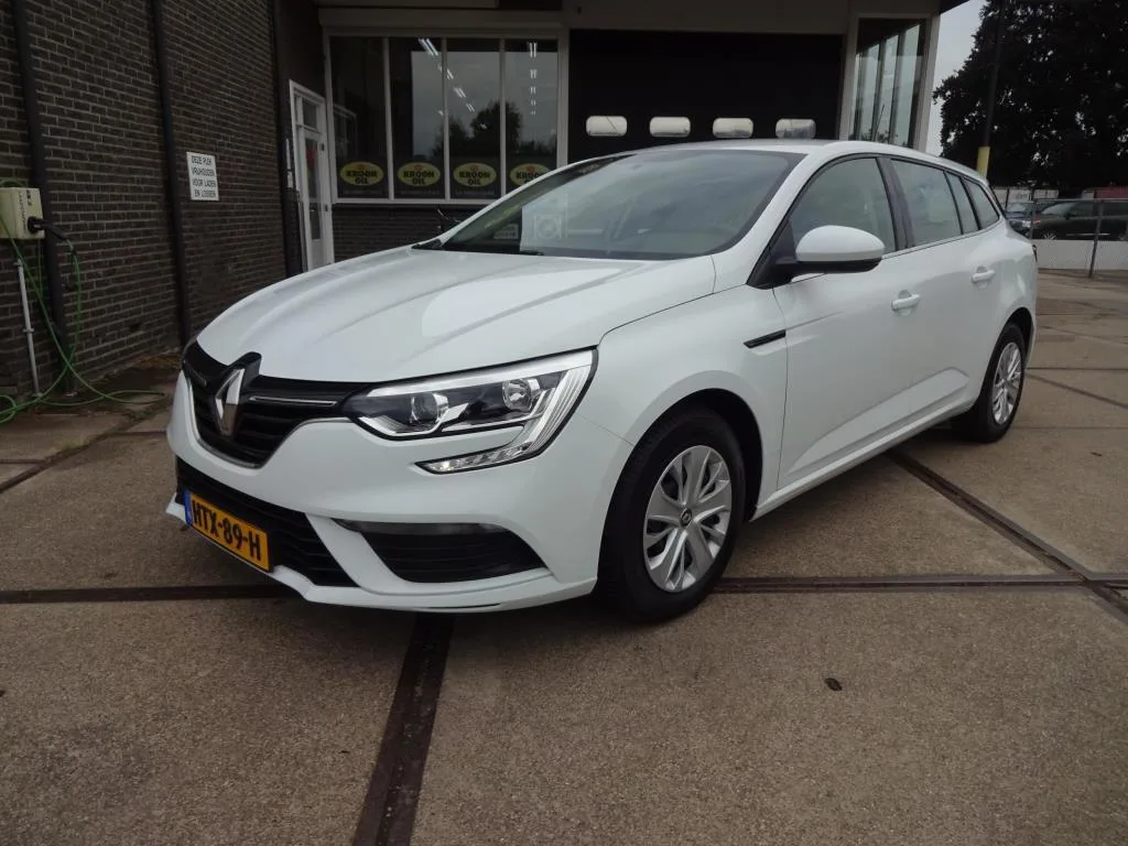 Renault Mégane (2019) — foto 1