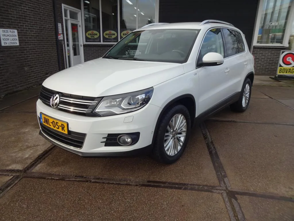 Volkswagen Tiguan (2015) — foto 1