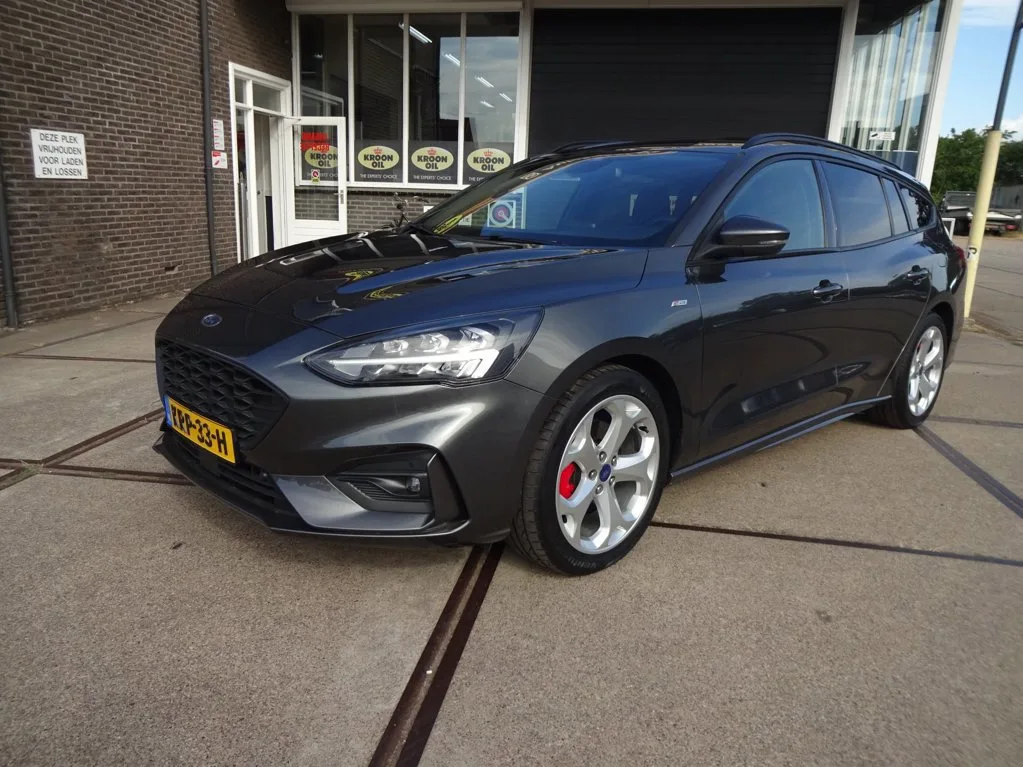 Ford Focus (2020) — foto 1