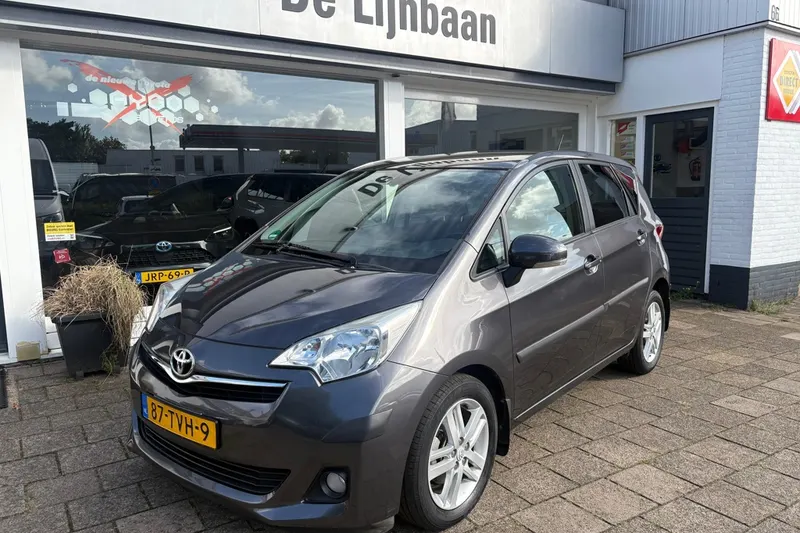 Toyota Verso S (2012)