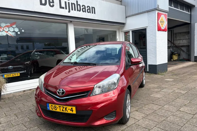 Toyota Yaris (2012)