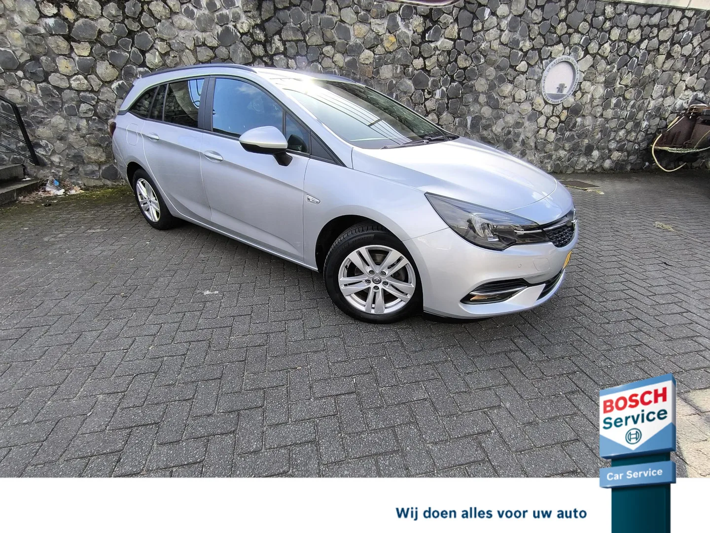 Opel Astra (2021) — foto 1