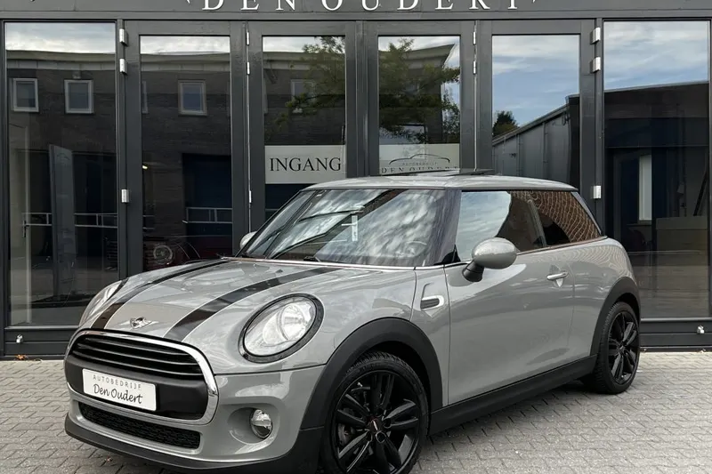 MINI One (2016)