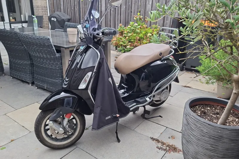 Vespa Sprint S (2022)