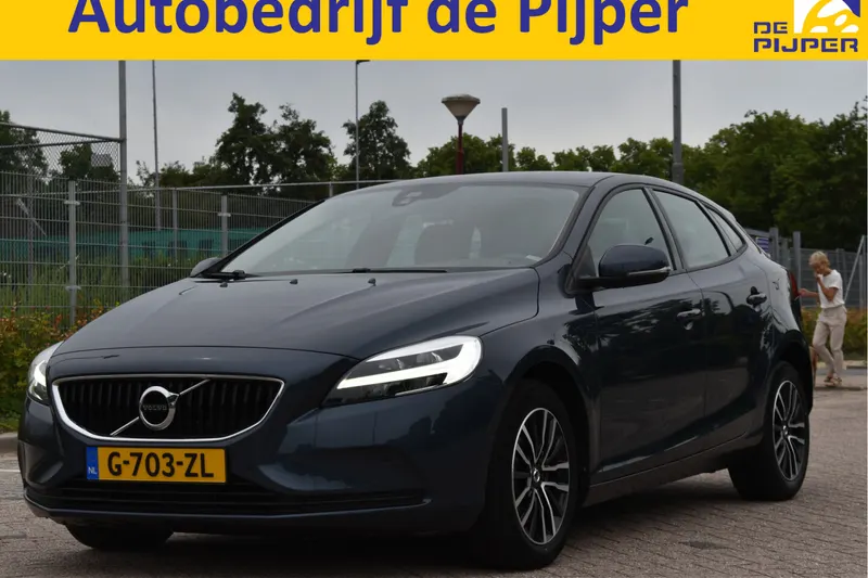 Volvo V40 (2020)