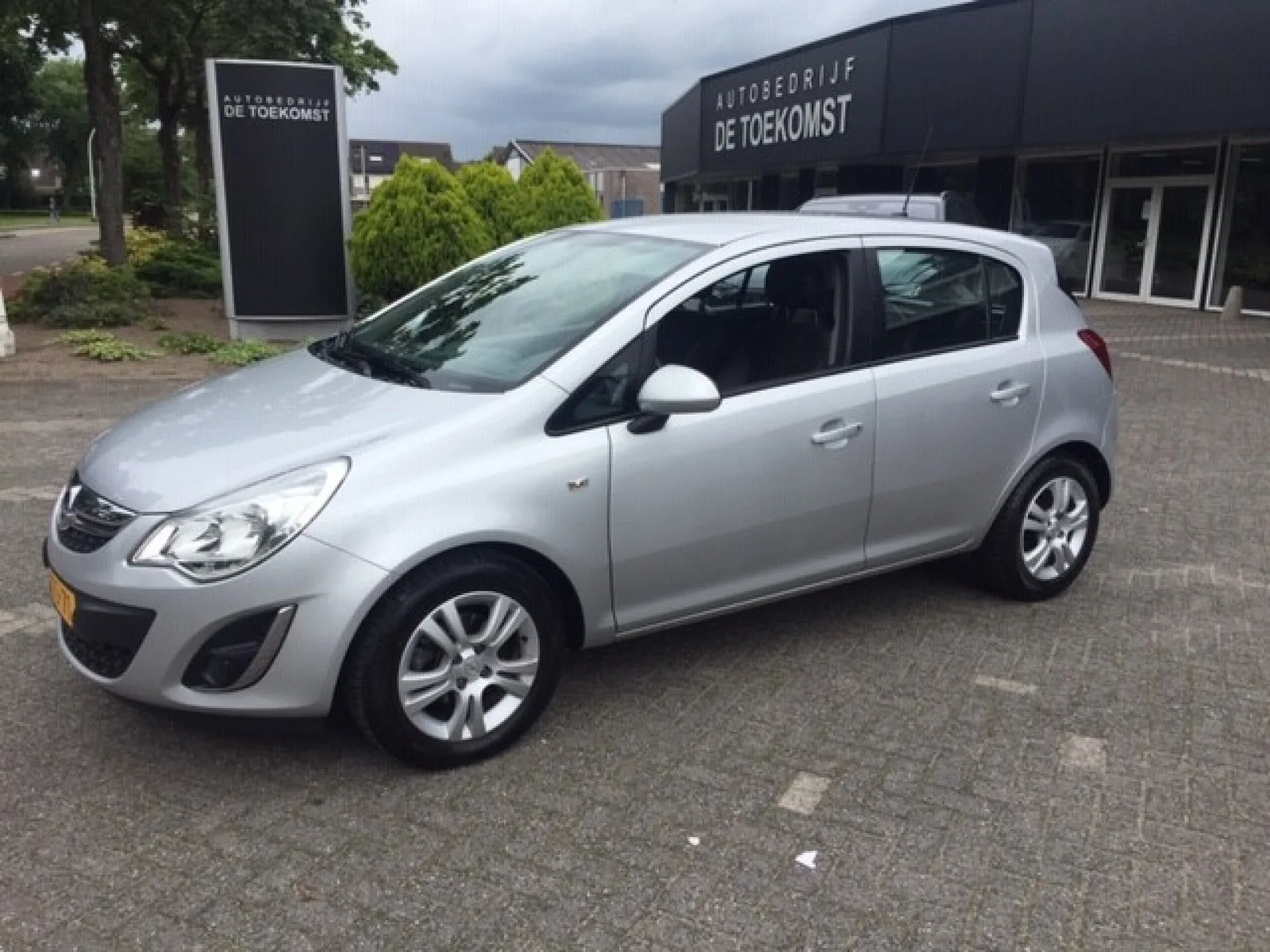 Opel Corsa (2013) — foto 1