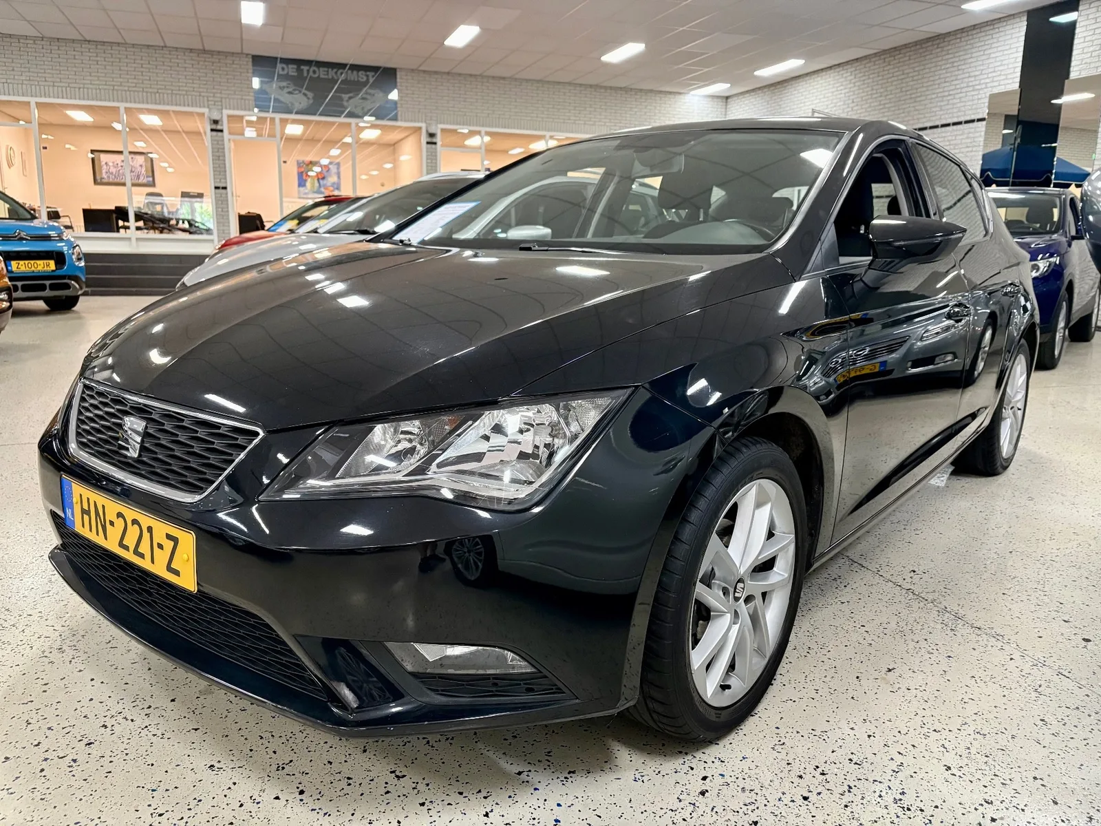 SEAT Leon (2014) — foto 1