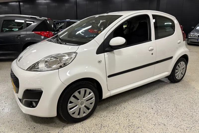 Peugeot 107 (2013)