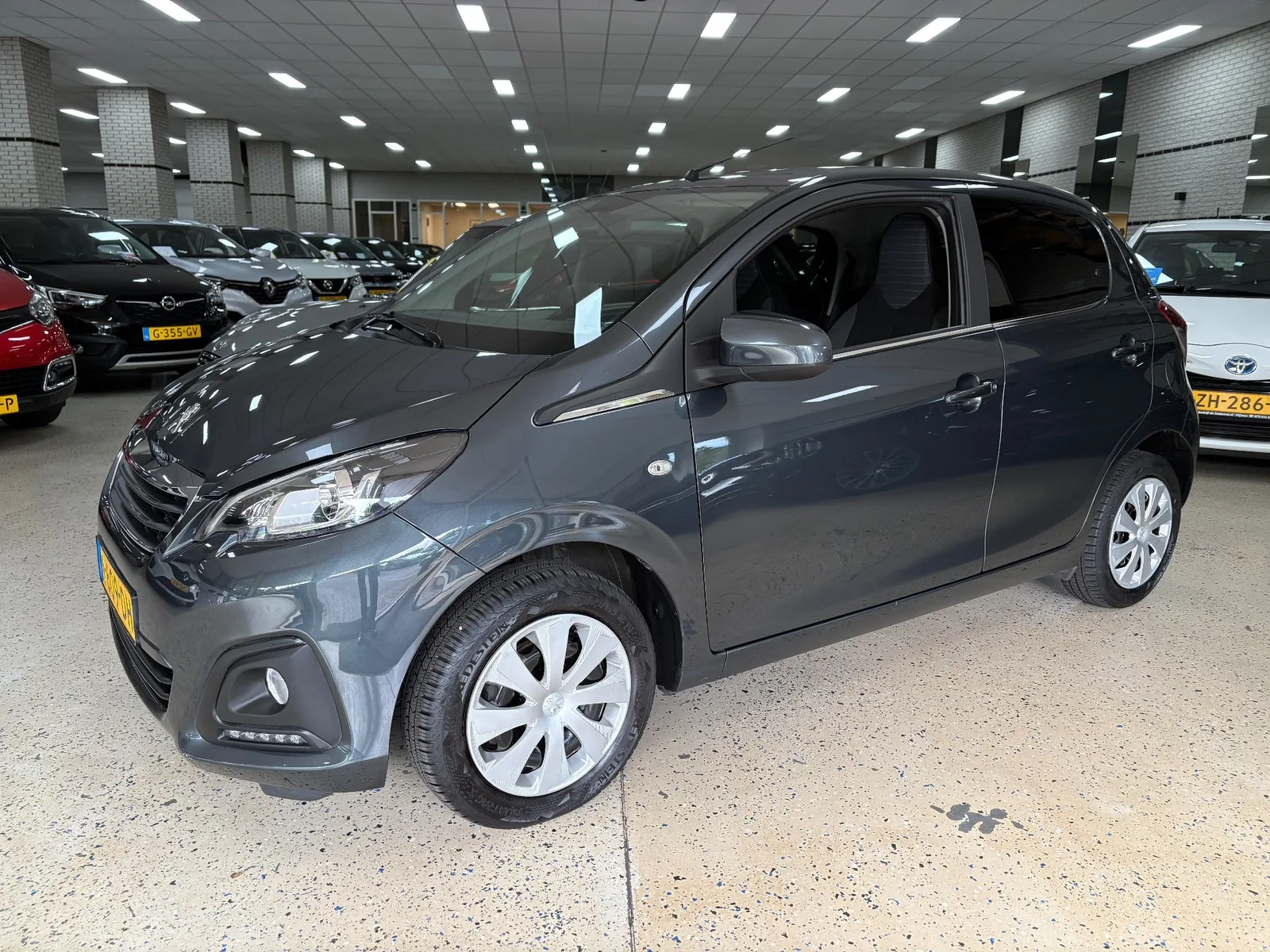 Peugeot 108 (2021) — foto 1