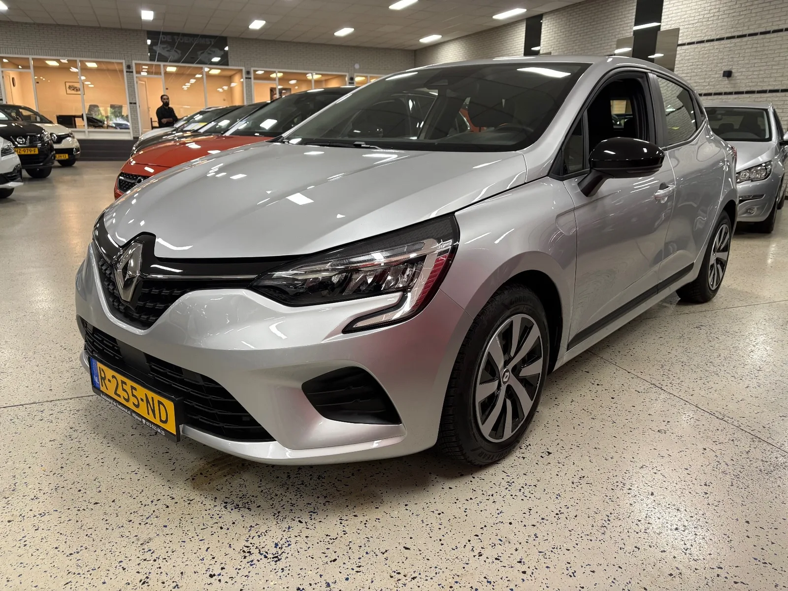 Renault Clio (2022) — foto 1