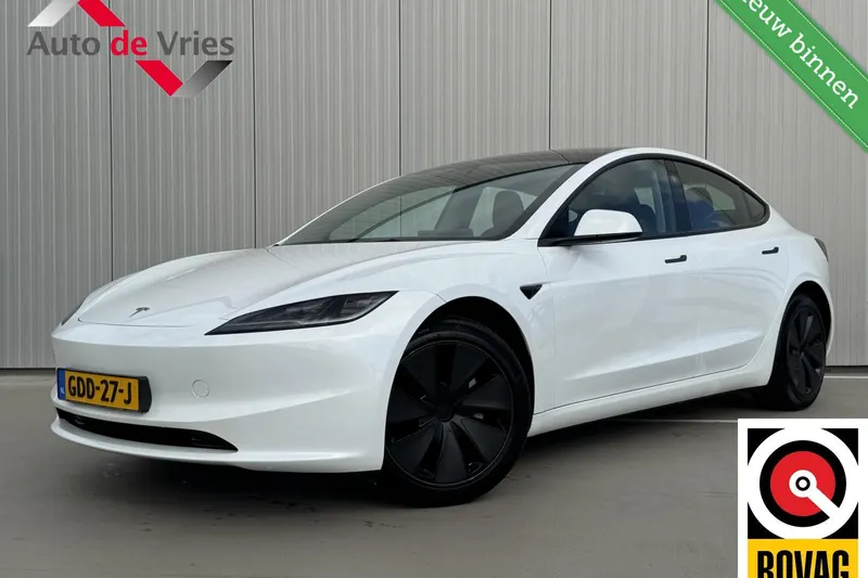 Tesla Model 3 (2024)
