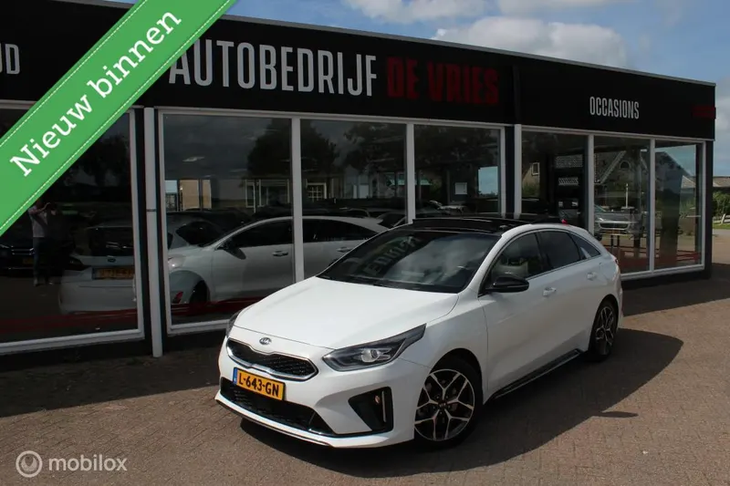 Kia ProCeed (2021)