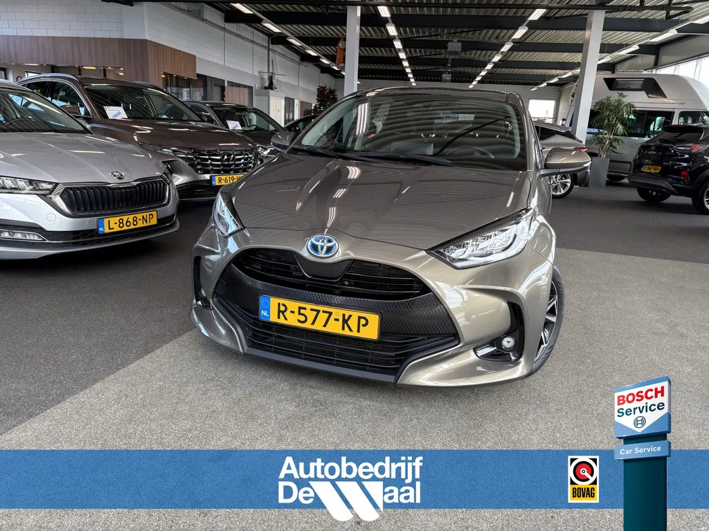 Toyota Yaris (2022) — foto 1