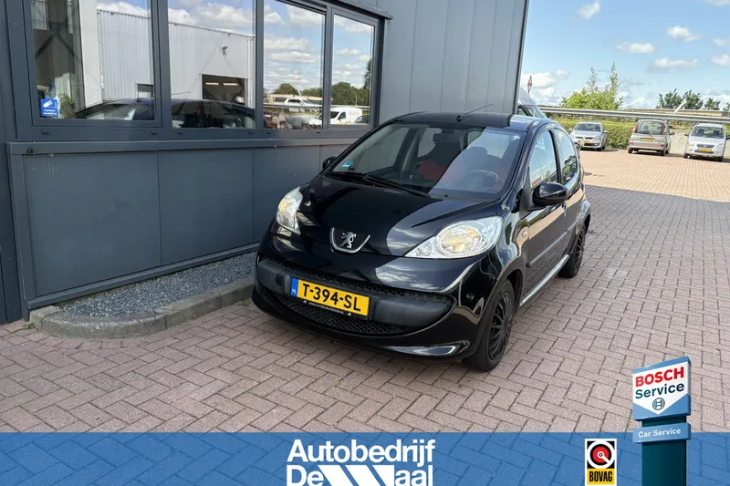 Peugeot 107 (2008)