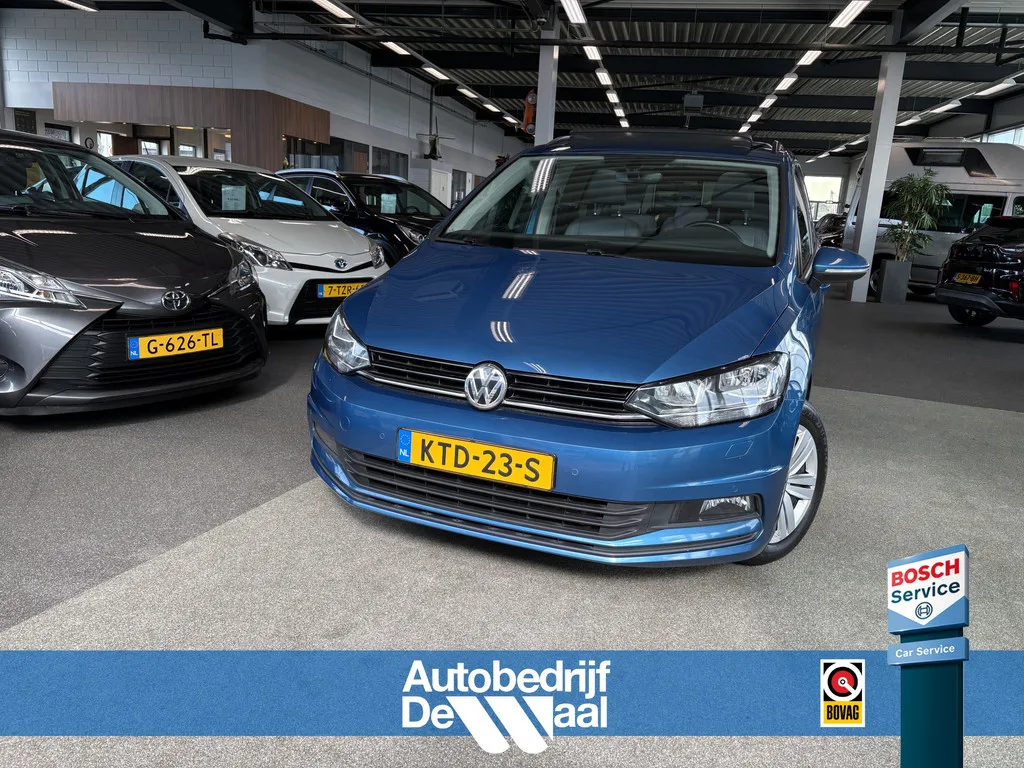 Volkswagen Touran (2020) — foto 1