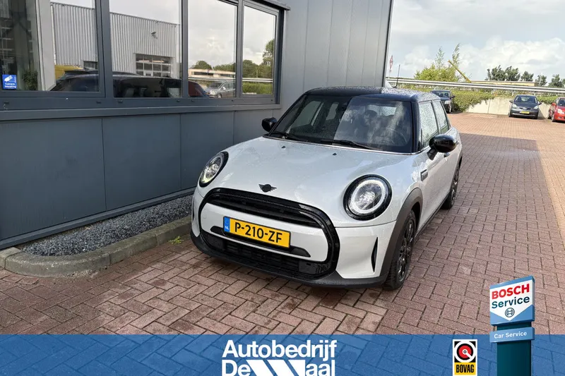 MINI Cooper (2022)