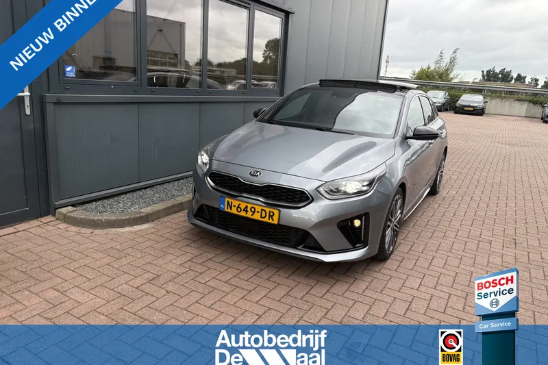 Kia ProCeed (2021)