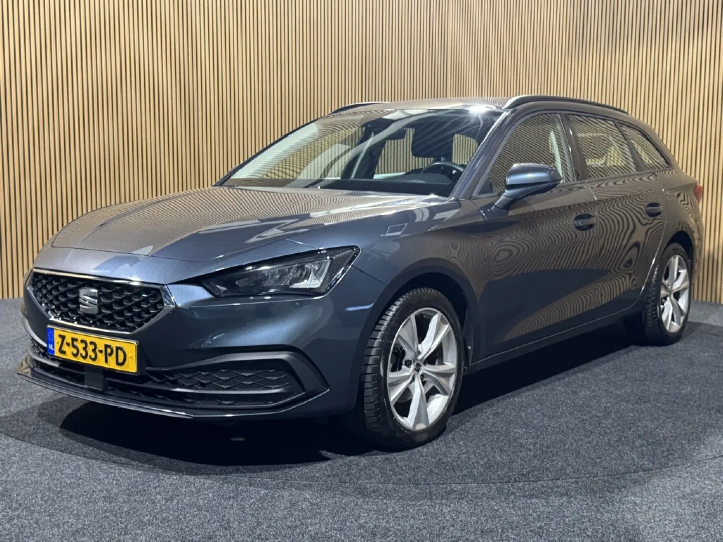SEAT Leon Sportstourer (2021) — foto 1