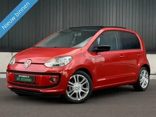 Volkswagen Up! (2013) — foto 1