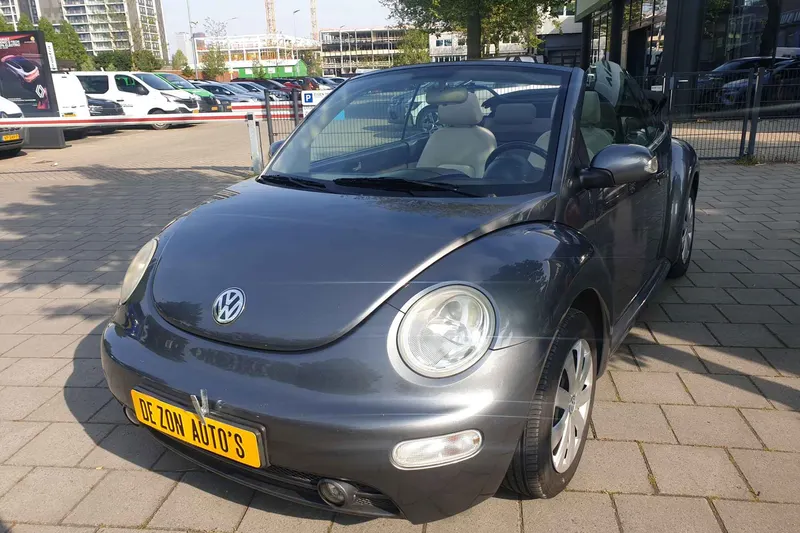 Volkswagen New Beetle (2005)