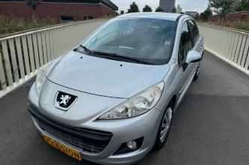 Peugeot 207 (2012)