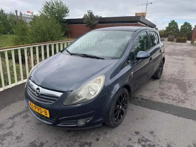 Opel Corsa (2011) — foto 1