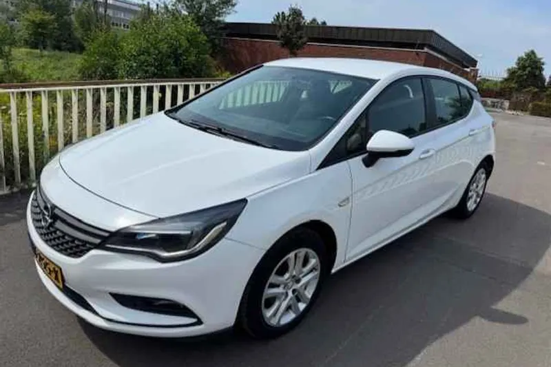Opel Astra (2016)
