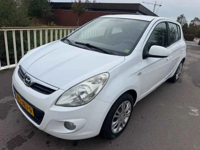 Hyundai i20 (2009) — foto 1