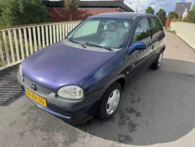 Opel Corsa (1998) — foto 1