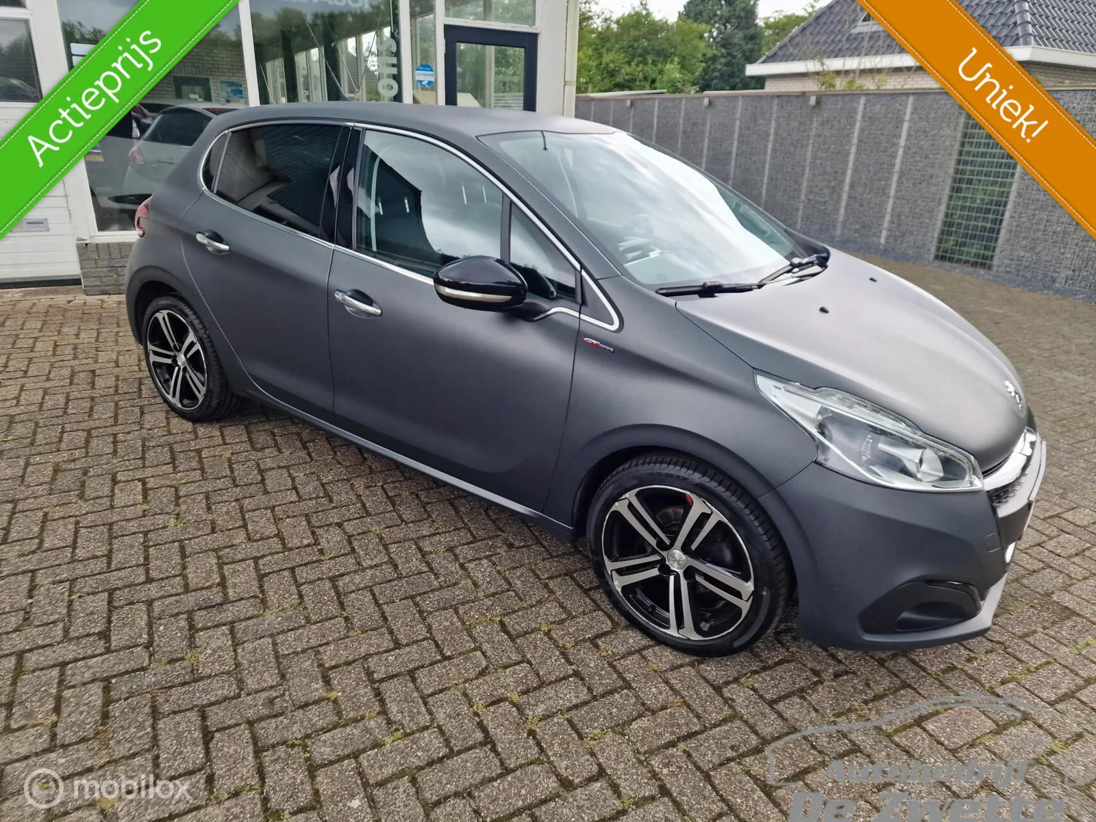 Peugeot 208 (2017) — foto 1